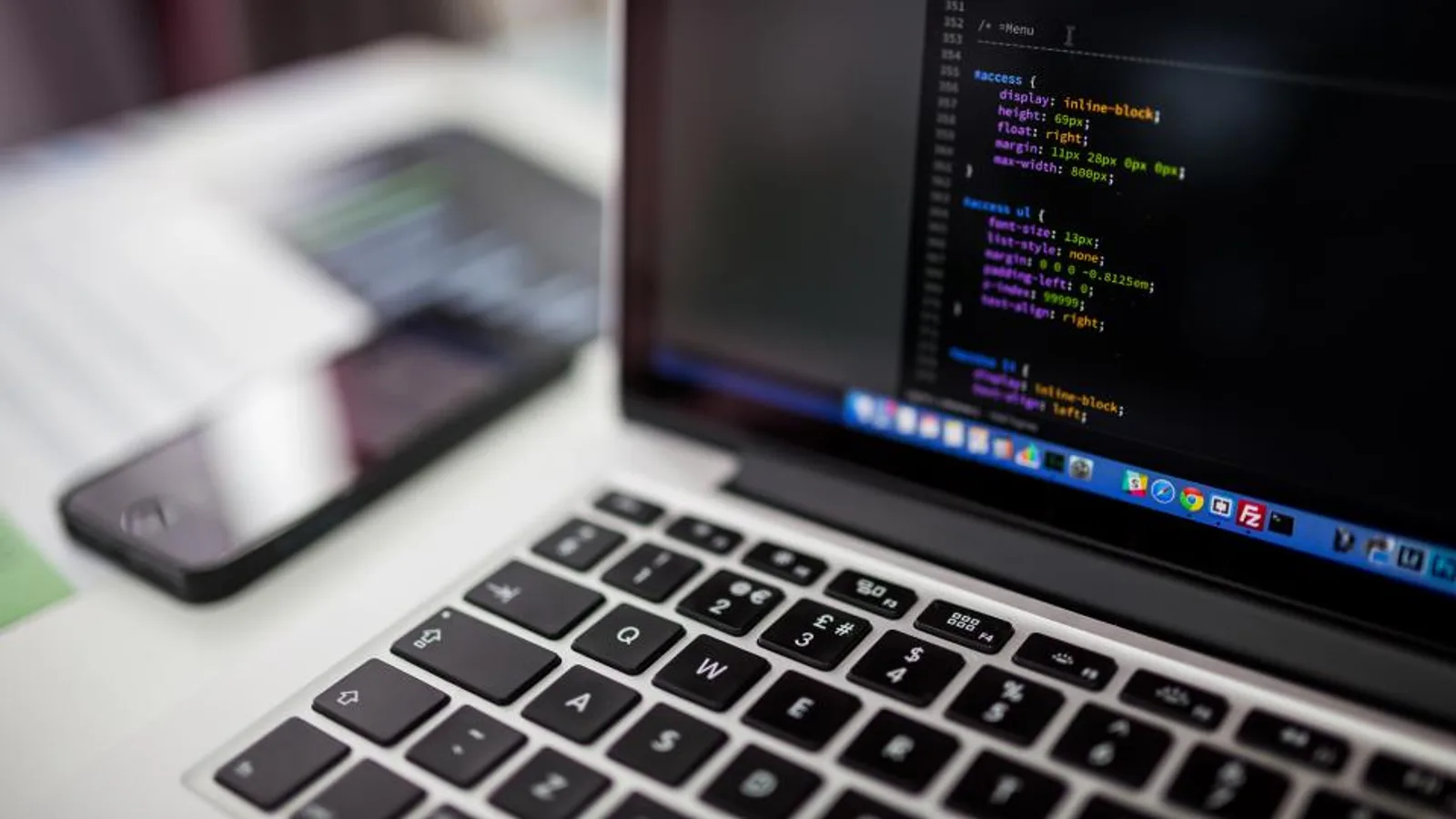 Immagine editoriale per quanto costa un corso di programmazione?